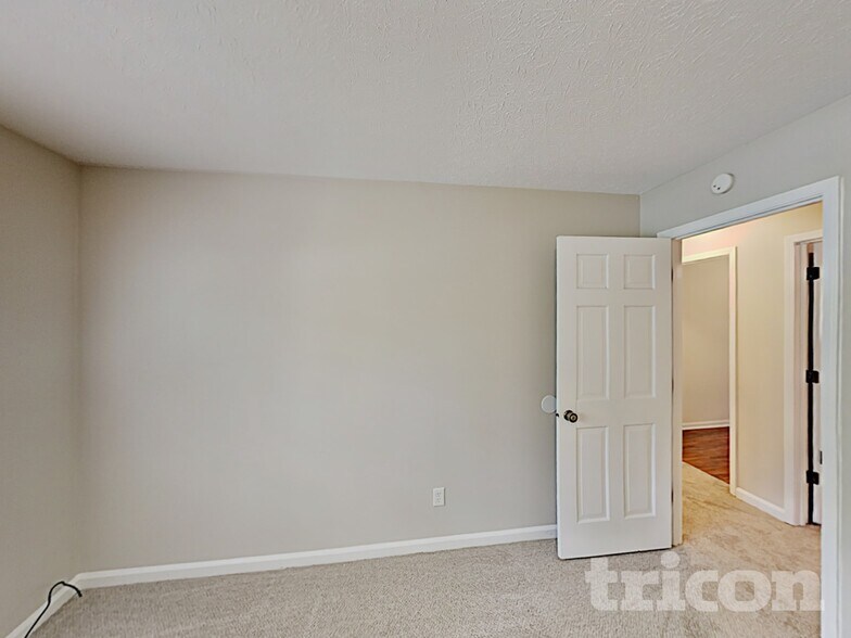 Building Photo - 4930 Heritage Valley Dr