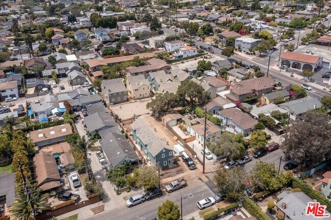 Building Photo - 1317 Punta Gorda St