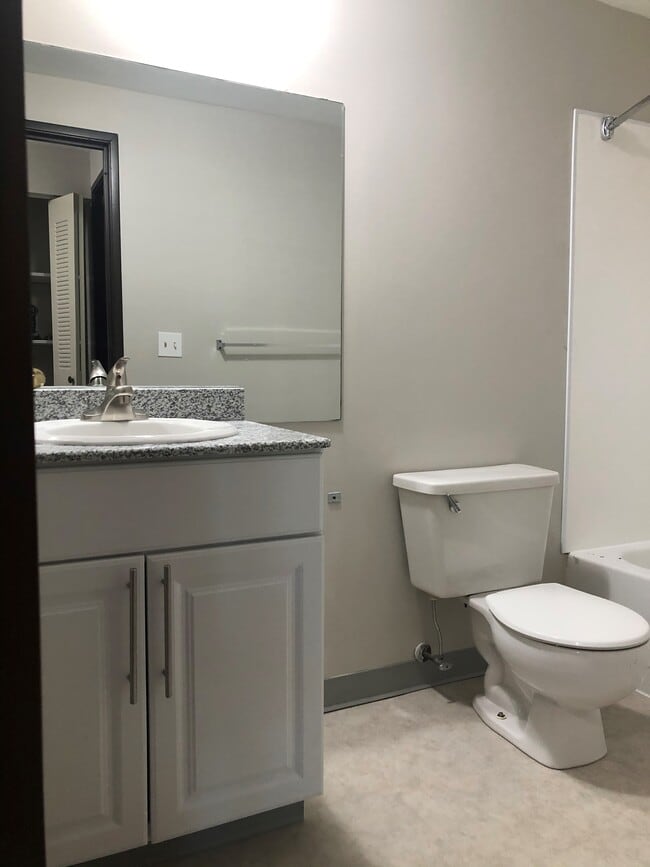 Cherrywood 2bd Bath - 1 Cherrywood Ln