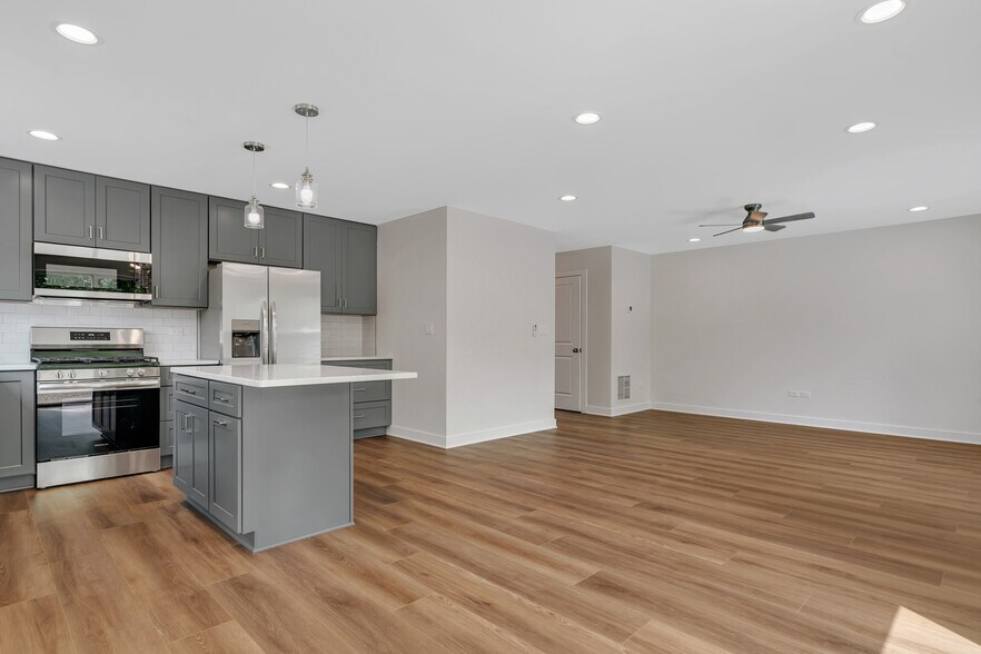 Building Photo - 901 Covey Ln