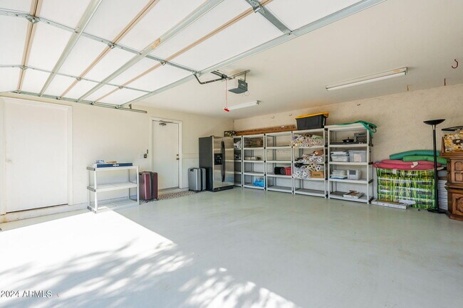 Building Photo - 8257 E Del Cadena Dr