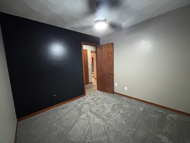 Building Photo - 429 Monroe Ave