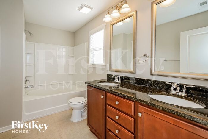 Building Photo - 2 Shorthorn Ct