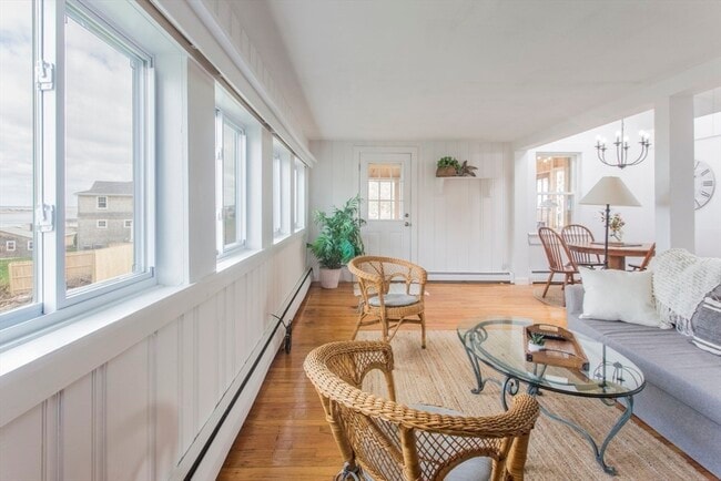 Building Photo - 43 Bayview Rd