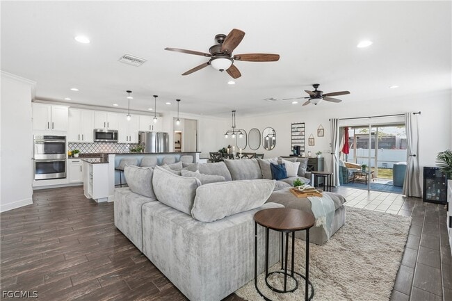 Building Photo - 1632 SW 13th Terrace