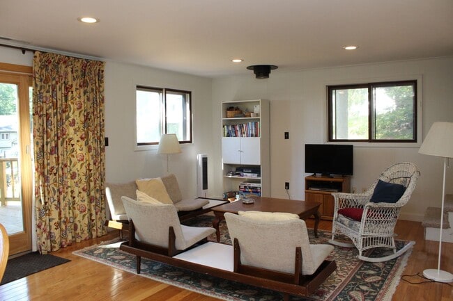 Building Photo - **WINTER RENTAL** Adorable Meredith Chalet...