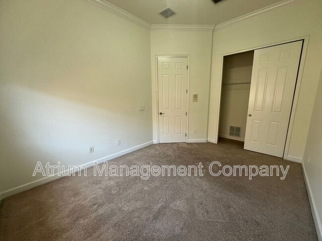 Building Photo - 1146 Bolton Pl