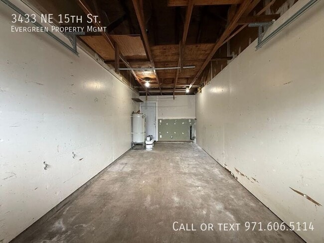 Building Photo - 3433 NE 15th St