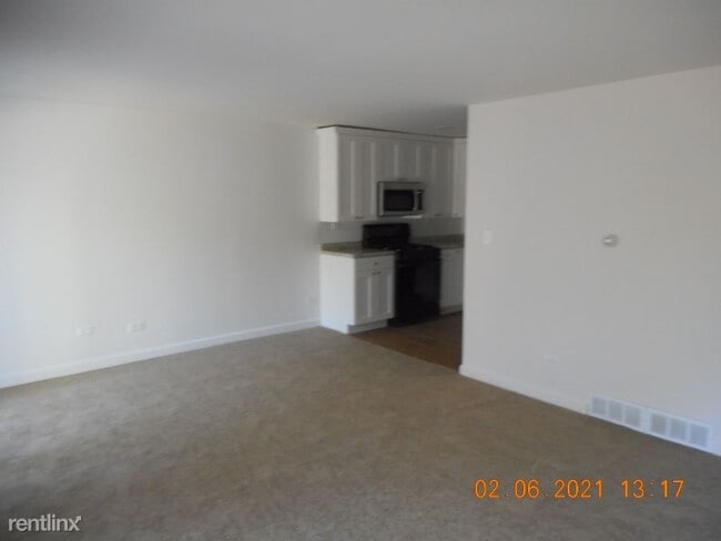 Building Photo - 2 br, 1.5 bath Townhome - 486 Duane Ter