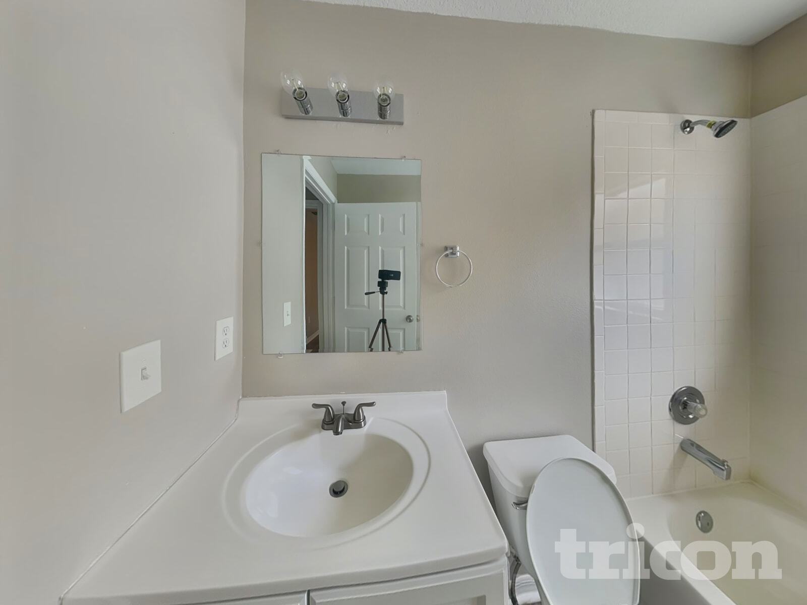Building Photo - 29250 Yarrow Dr