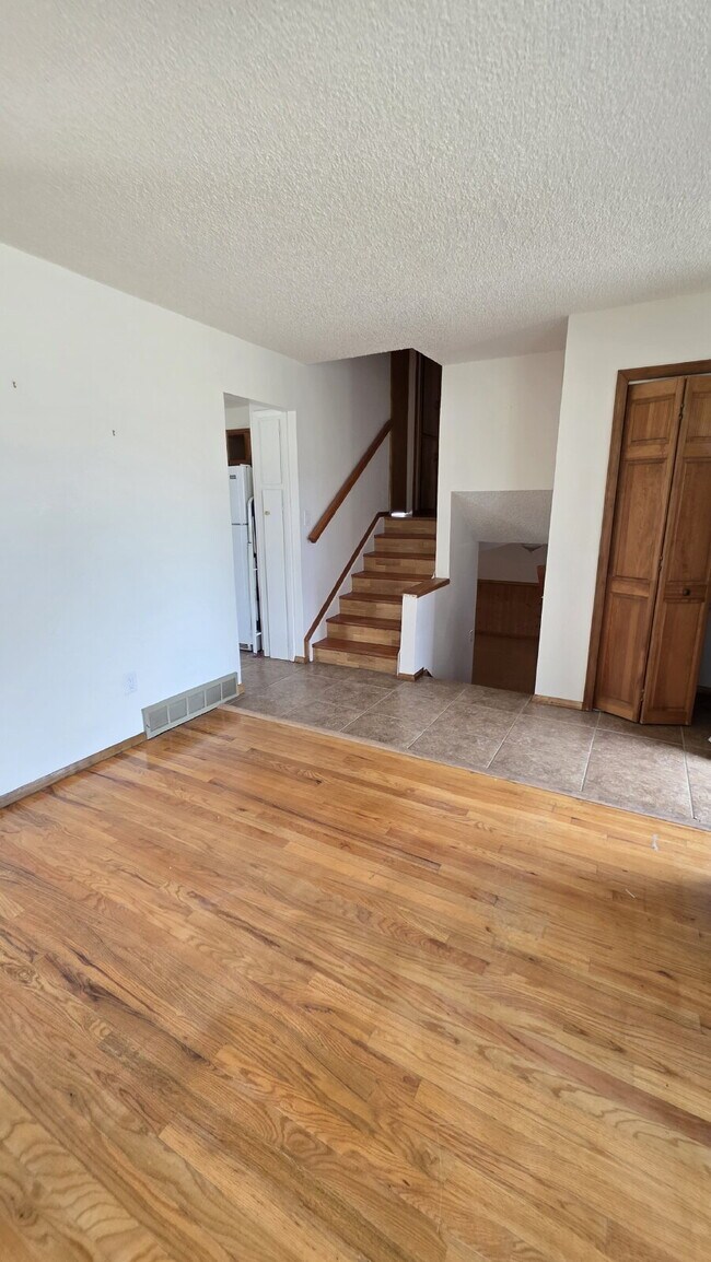 Building Photo - Spacious 3 Bed/ 3 Bath in Widefield Cul-de-Sac