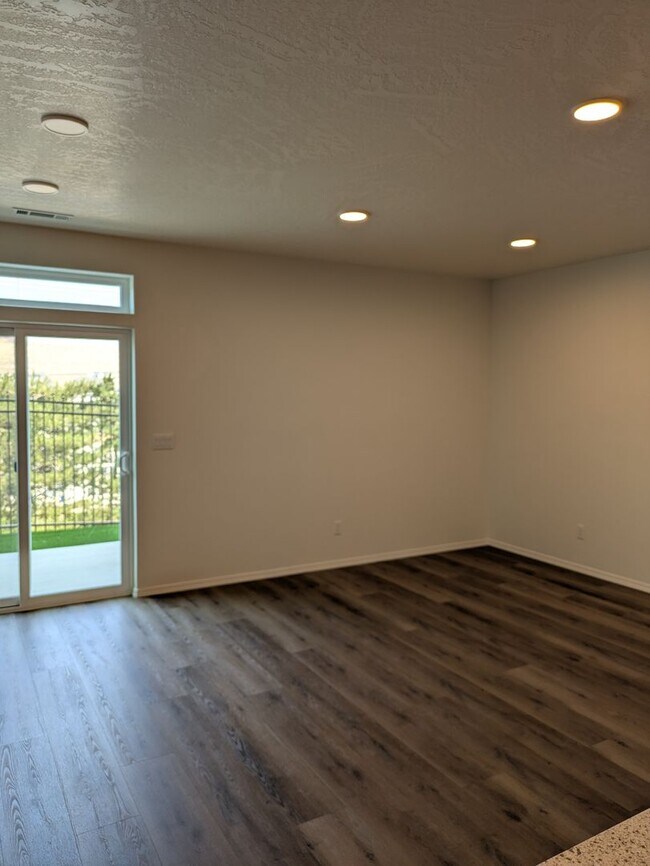 Building Photo - 6352 W 36th Pl