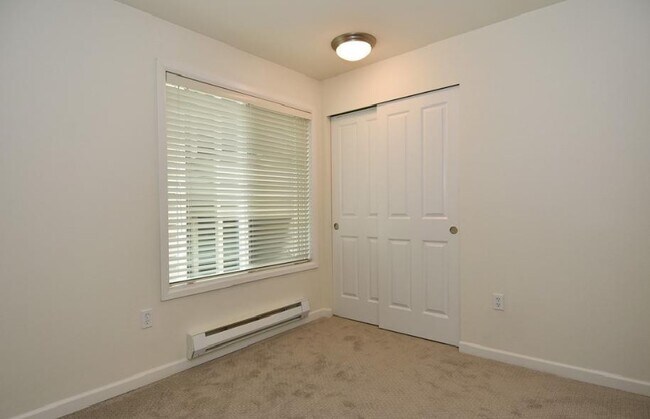 Building Photo - Bright & Stylish 2BD Condo in Prime Ballar...
