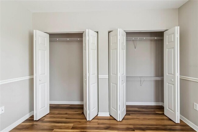 Building Photo - 1125 Villagio Cir