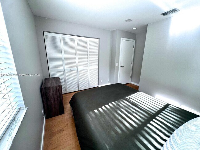 Building Photo - 4411 Foxtail Ln