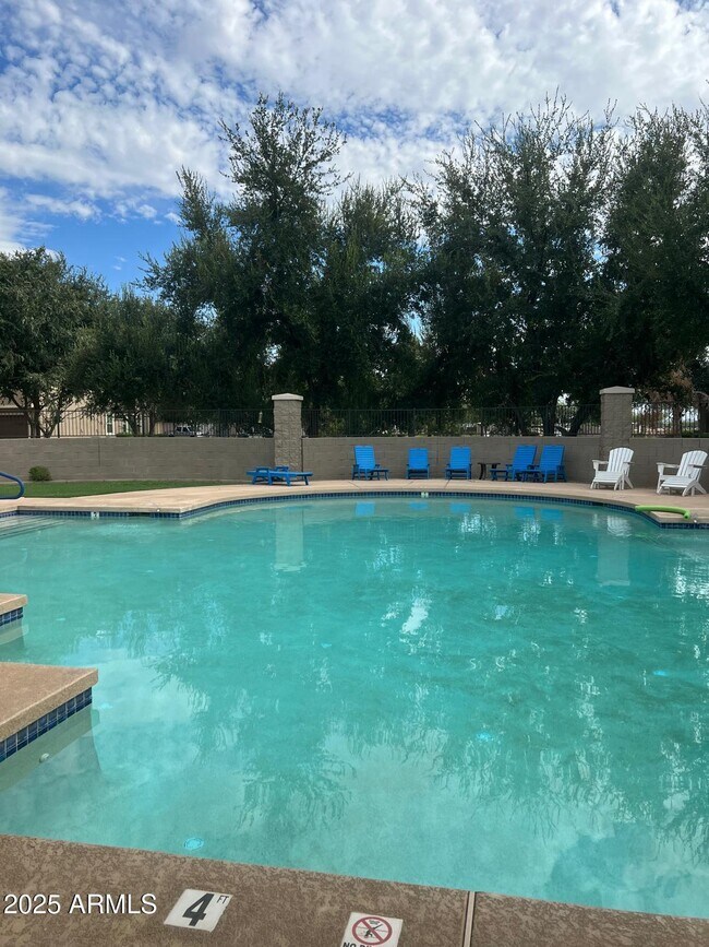 Building Photo - 14870 W Encanto Blvd