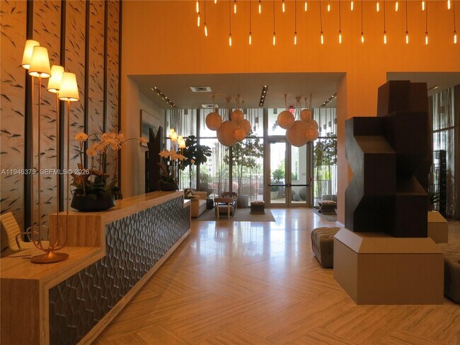 Building Photo - 2900 NE 7th Ave