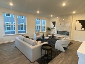 Building Photo - 5003 Rill Ct