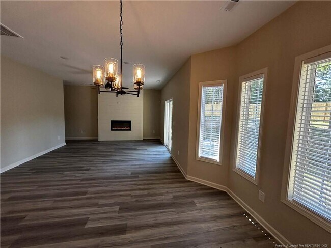 Building Photo - 7001 Summerlin Dr