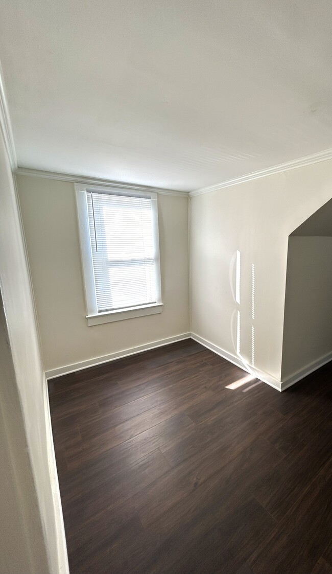 Building Photo - 1212 Fisher St