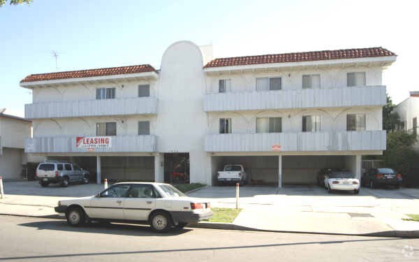 Primary Photo - 1476 S Shenandoah St