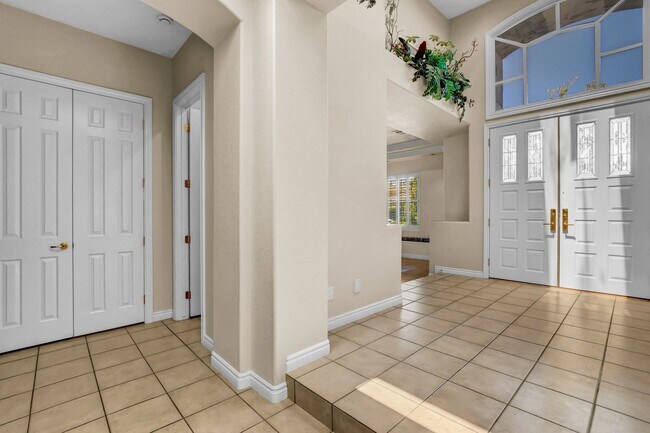 Building Photo - Single Story in Country Club Hills!