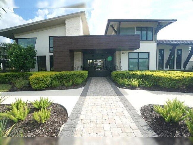 Building Photo - Stunning 5-Bedroom Lakeview Home in River Landing, Wesley Chapel