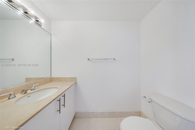 Building Photo - 2701 SW 3rd Ave