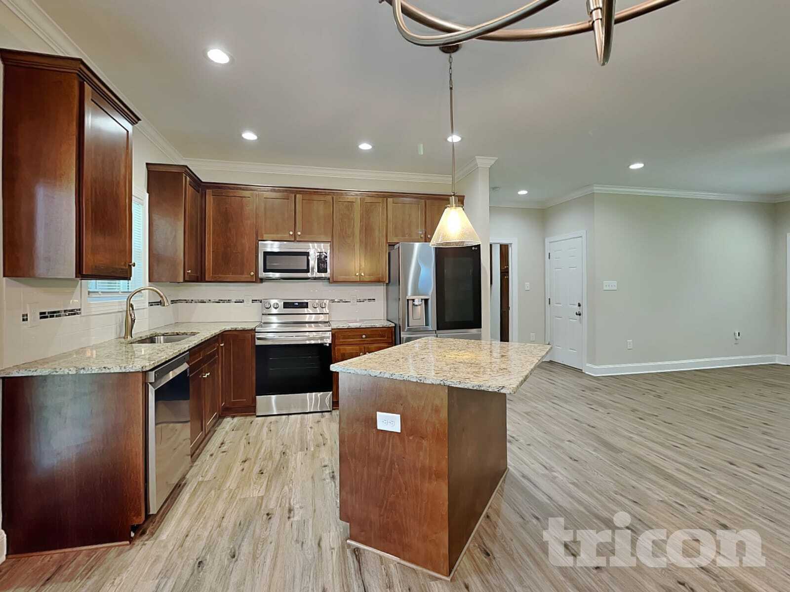 Building Photo - 210 Wildwood Loop