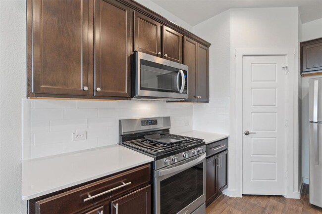 Building Photo - 13613 Baileyfield Dr