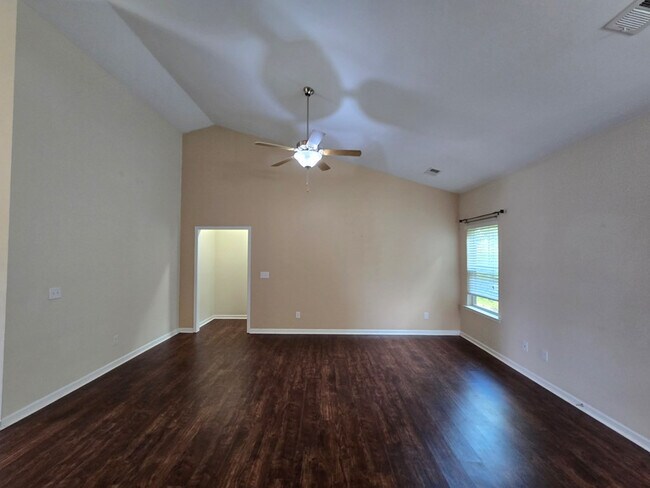 Building Photo - 1833 Talisker Dr