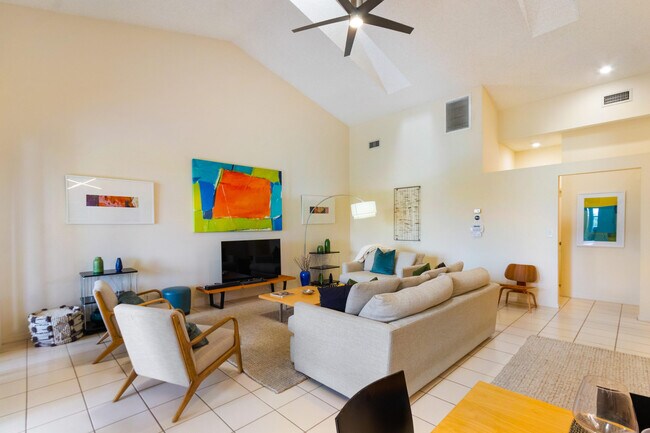 Building Photo - 1302 Mahogany Pl