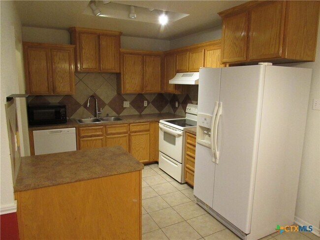 Building Photo - 4609 Brian Dr