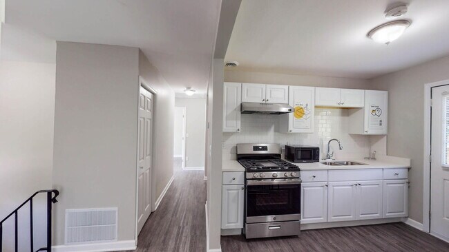 Building Photo - Thomasville Heights Home