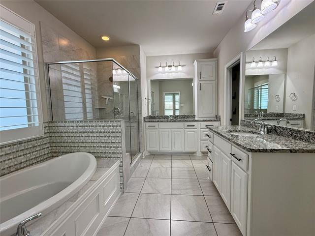 Building Photo - 509 Lomax Ln