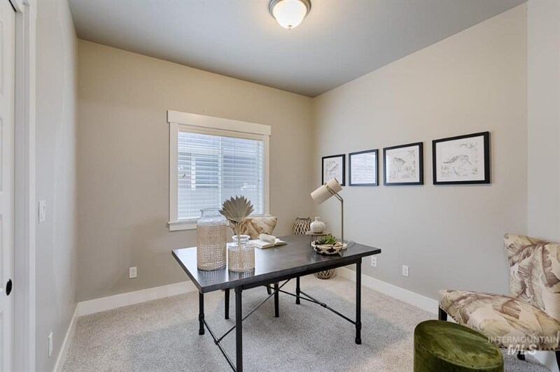 Building Photo - 1115 W Olds River Dr