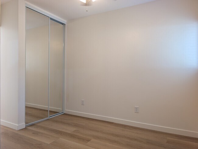 Building Photo - 2713 Clovis St