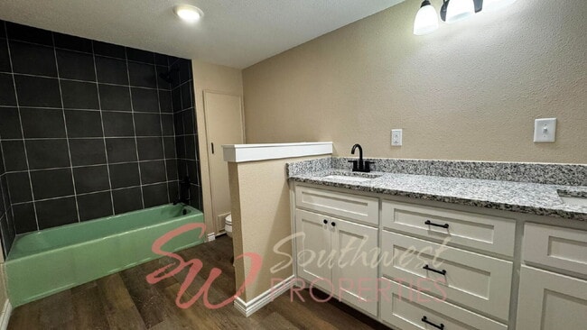 Building Photo - Newly Renovated 3 Bed / 2 Bath – Just 1 Mile from Tarleton!