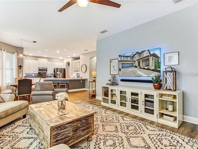 Building Photo - 7332 Colbury Ave