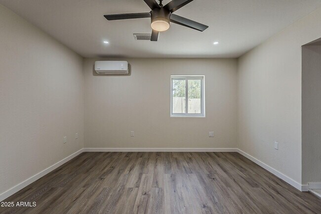Building Photo - 8215 E Cypress St
