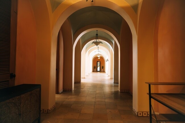 Building Photo - 415 Merlin Rd