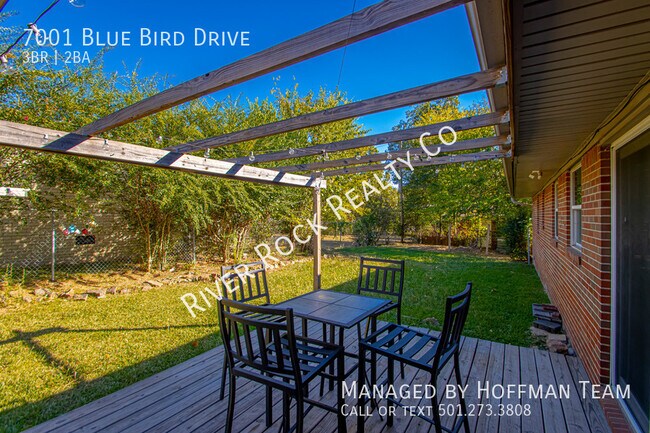 Building Photo - 7001 Blue Bird Dr