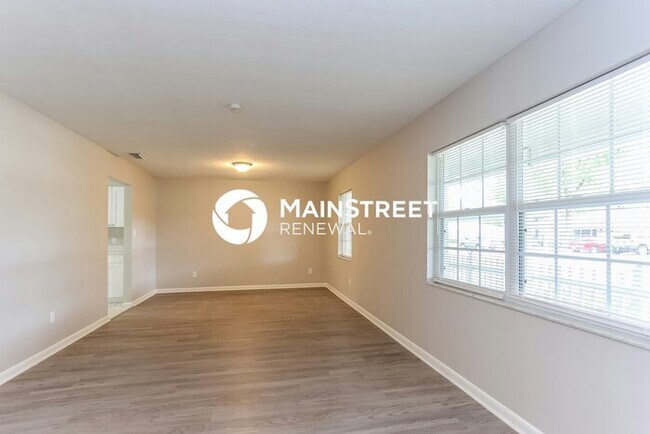 Building Photo - 4 Bedroom Pet-Friendly Home in Brandon, FL...