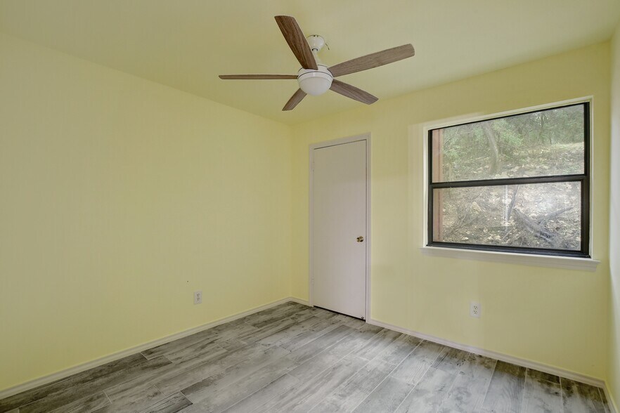 Building Photo - 809 Bracewood Cir