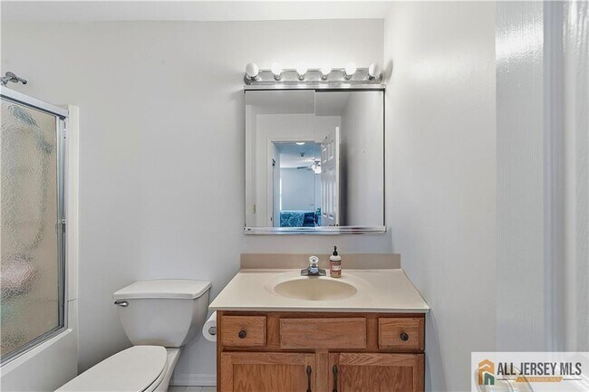 Building Photo - 138 Concordia Cir