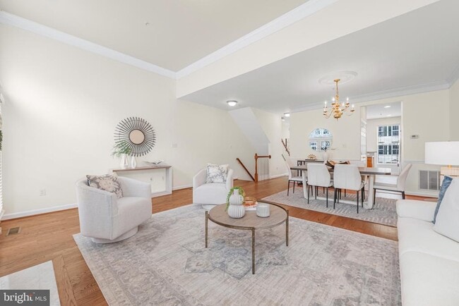 Building Photo - 631 Gatestone St