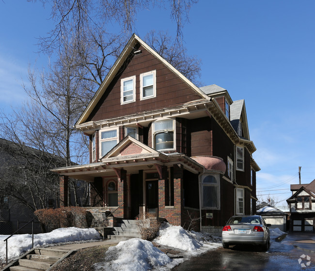 Building Photo - 2310 Colfax Ave S