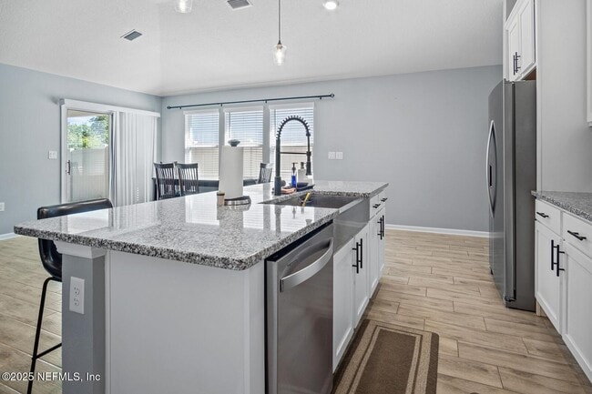 Building Photo - 11647 Pacific Dogwood Ct