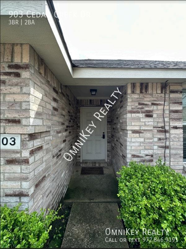 Building Photo - 903 Cedar Creek Dr