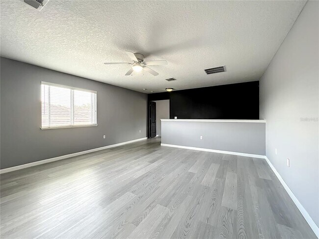 Building Photo - 10041 Oak Quarry Dr